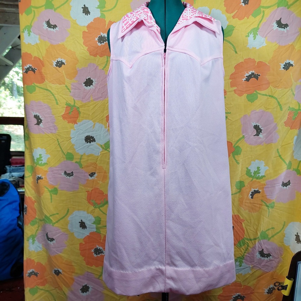 Vintage 60s 70s Pink House Dress Sleeveless Zip Front Geometric Collar Large